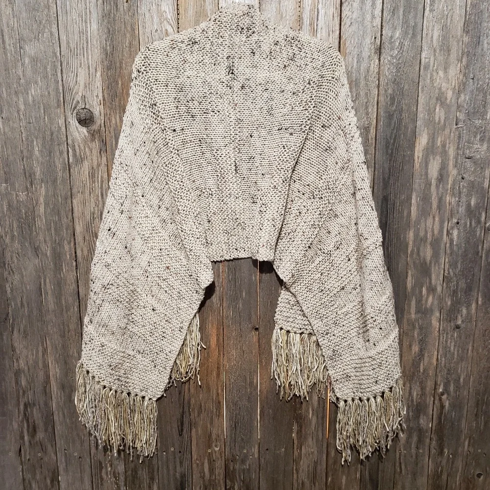 NEW Aran‎ Cream Flecked Hand Knitted Shawl Wrap Scarf Boho Hippie Cottage Artsy